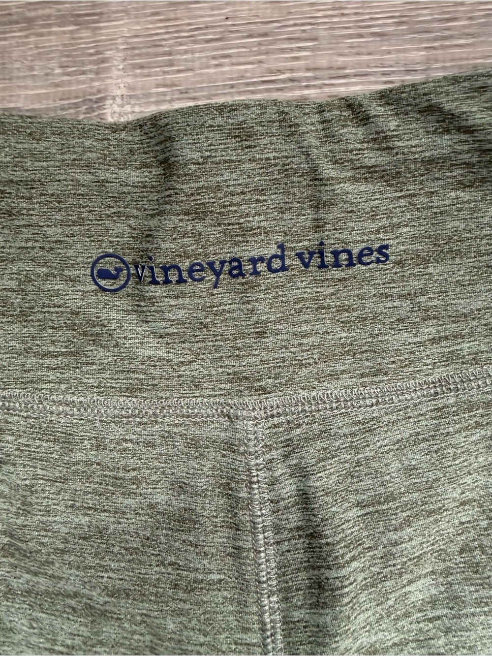 Vineyard Vines NWT Women’s XXS Olive Heather Active Leggings Blue Trim Pockets - Picture 7 of 9